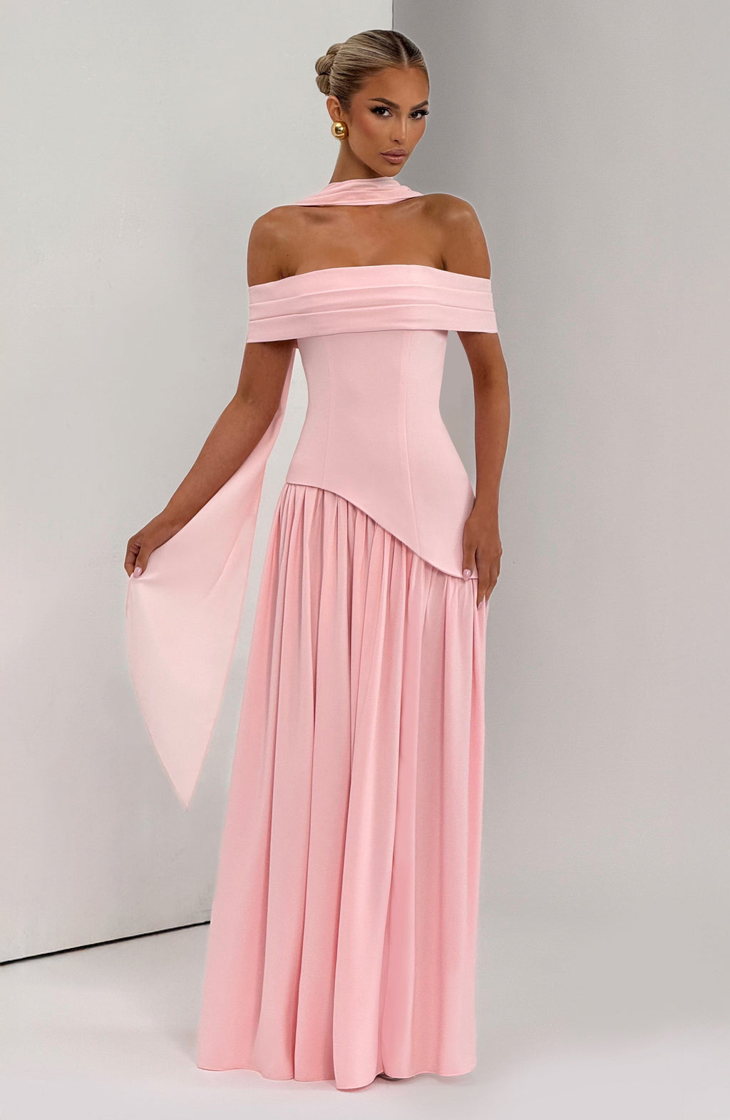 DELILAH MAXI DRESS